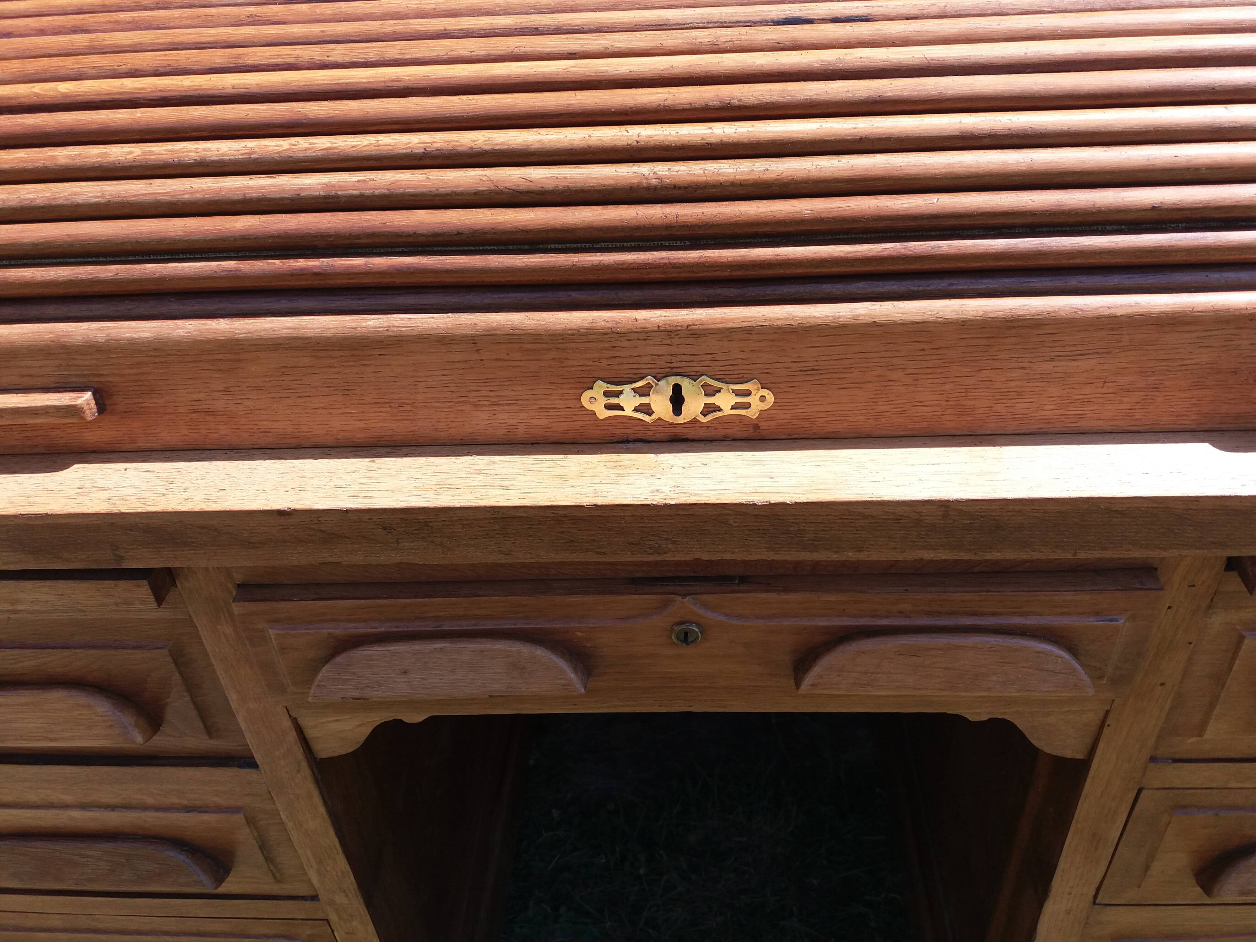 Bureau dit" américain des années 40