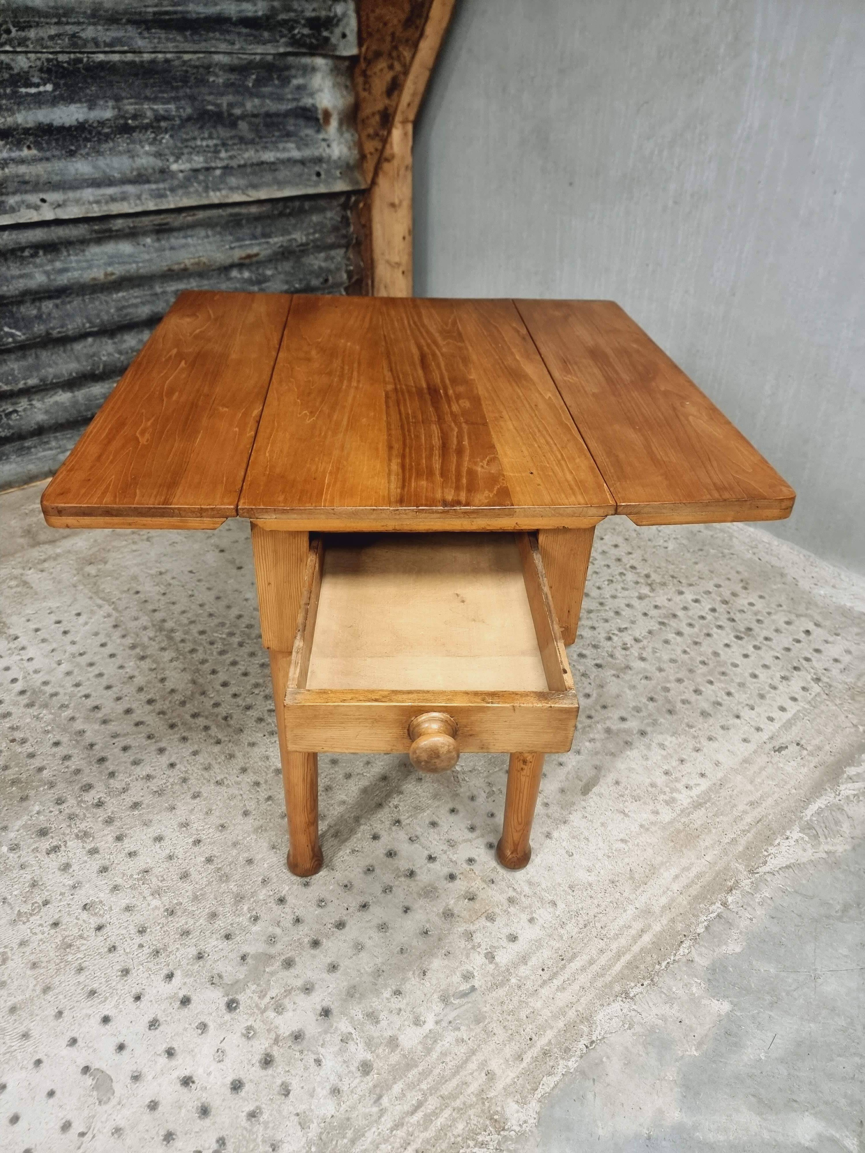 Vintage table folding table dining table side table 90x90cm