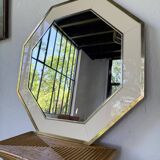Octagonal mirror in white lacquer with brass surround