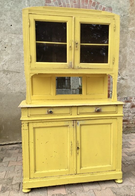 Yellow Parisian glass cabinet