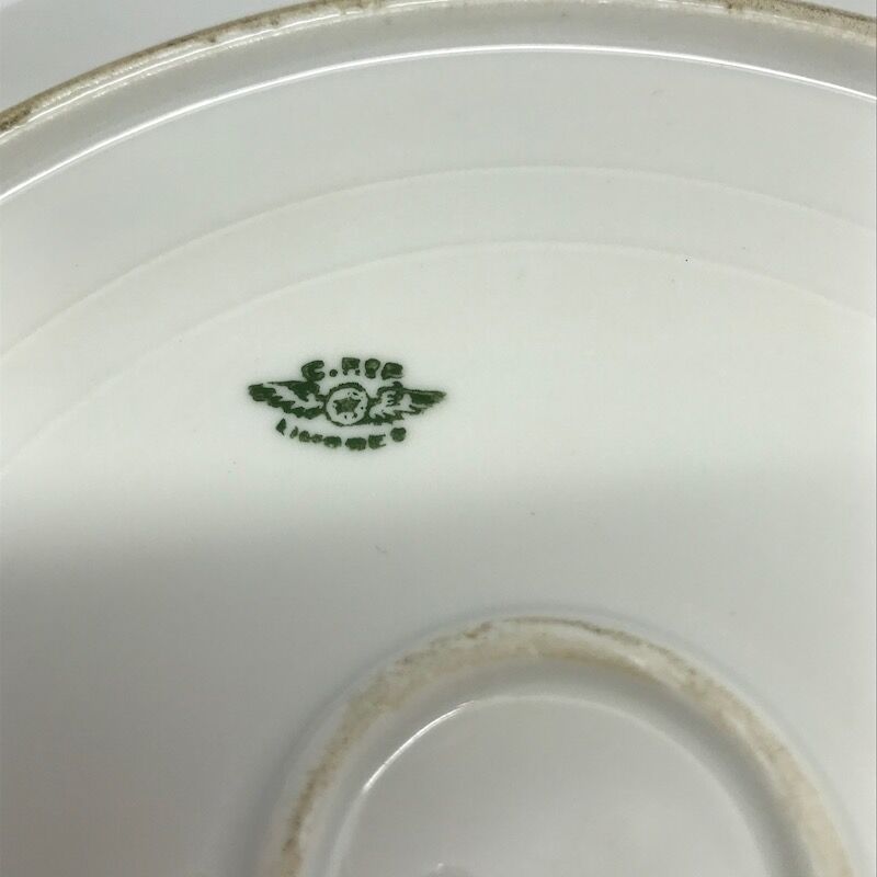 Coffee service and art deco cake