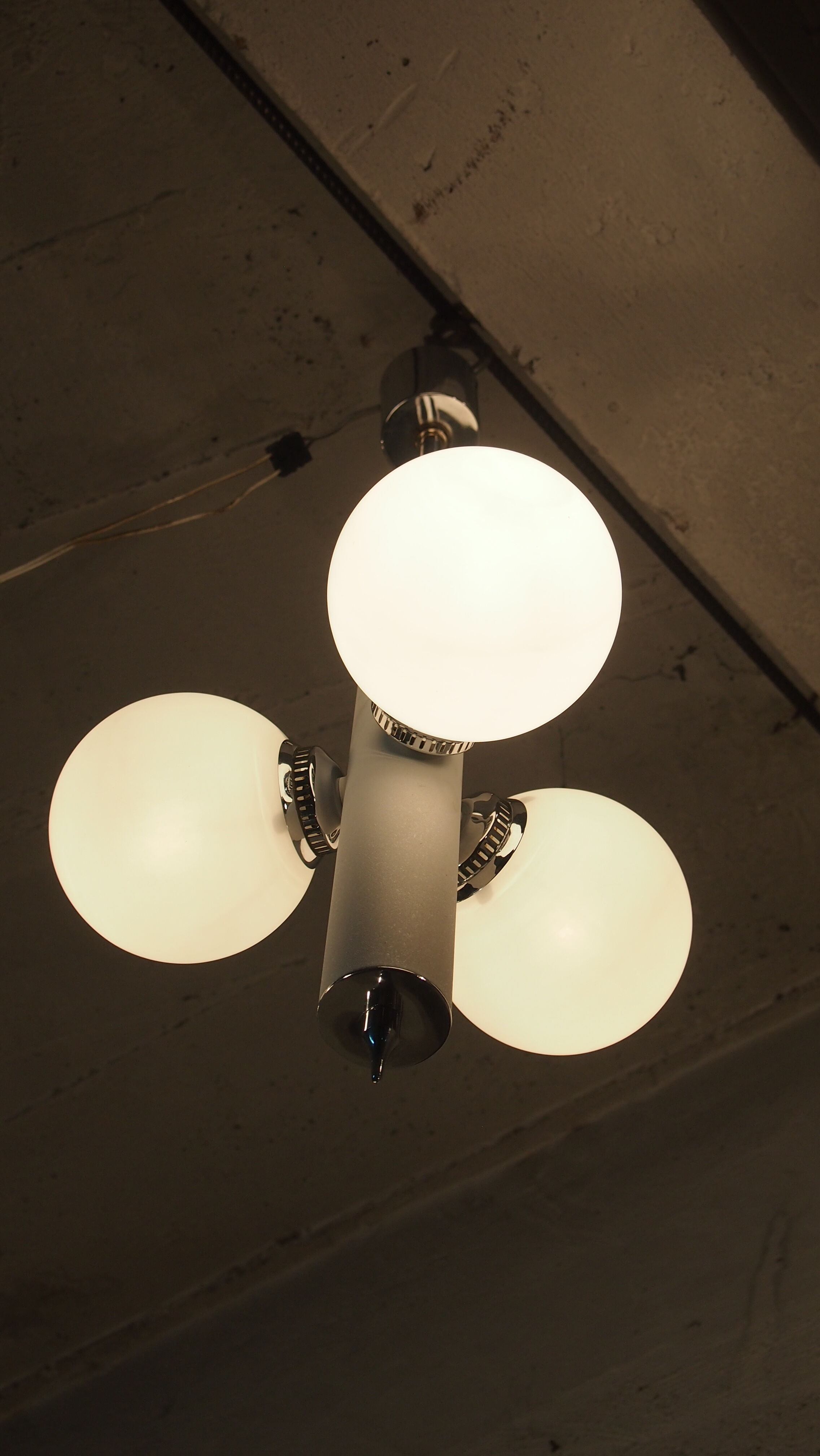 Suspension Sciolari balls in opaline mid century