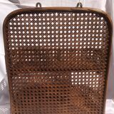 Canage shelf