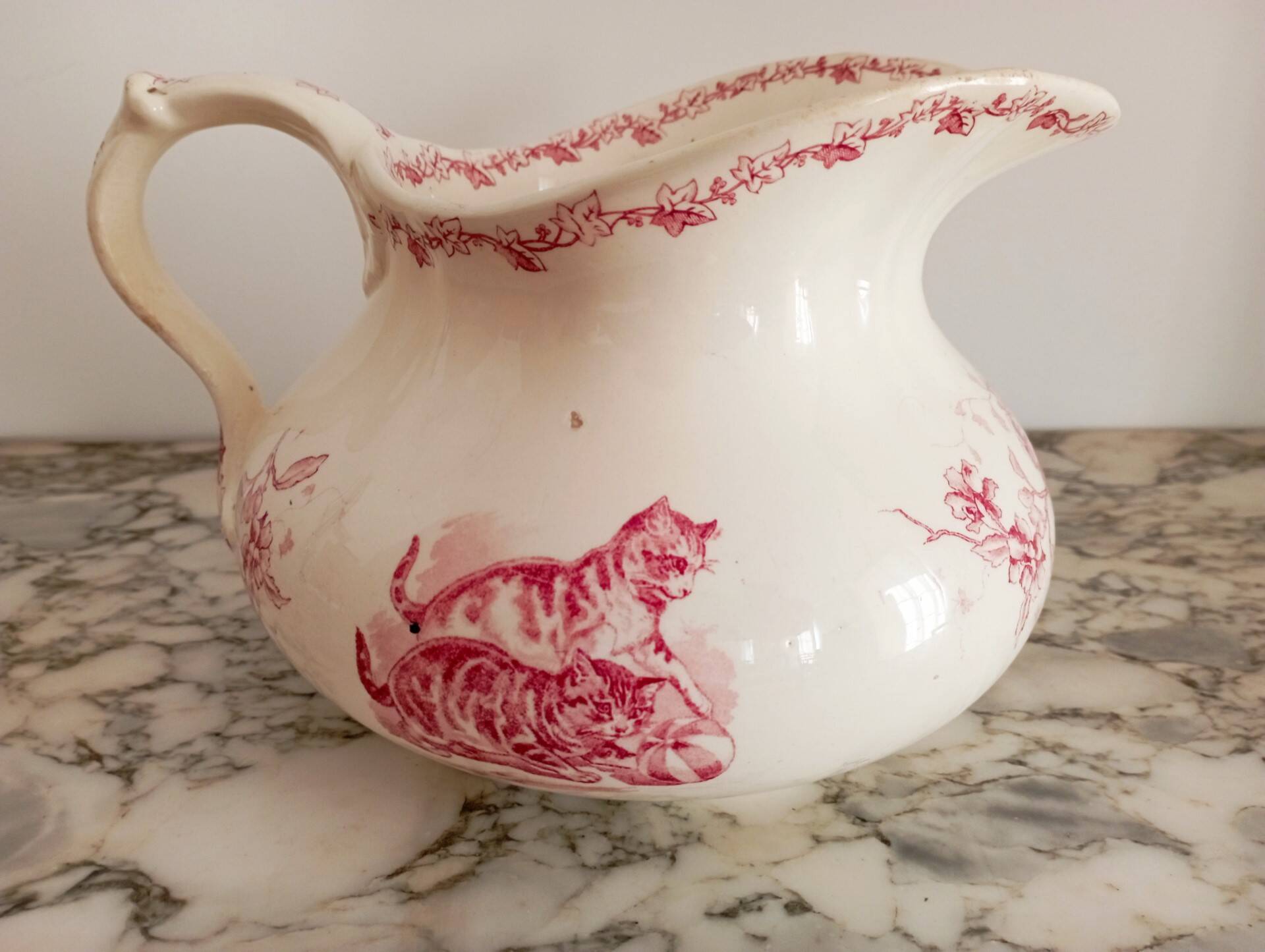 Terre de Fer pitcher