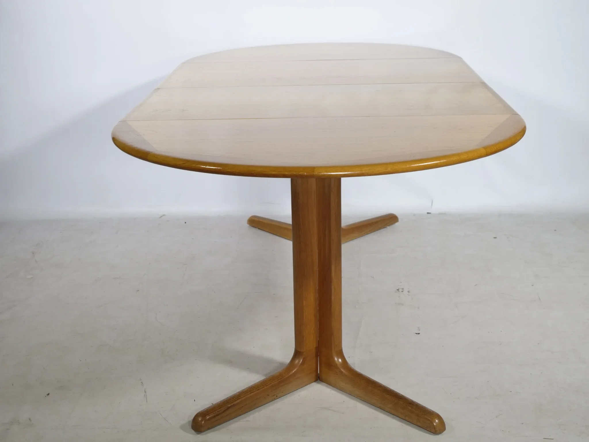 Mid Century Dining Table in Oak by Falster Furniture, 1970s
