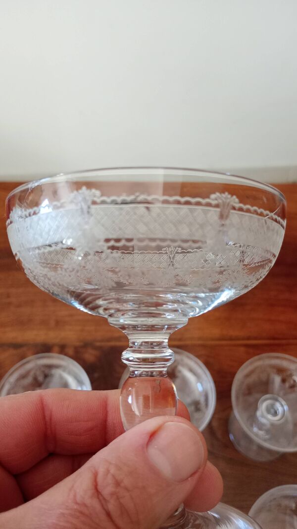 6 coupes à champagne en cristal de Baccarat