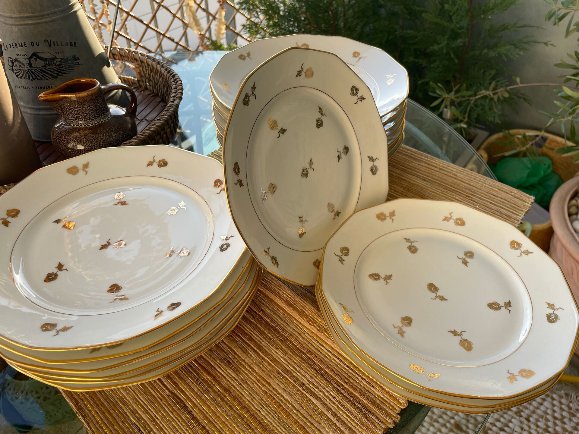 Set of plates