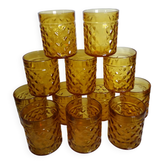 Pernod glasses with pineapple diamond tip decoration