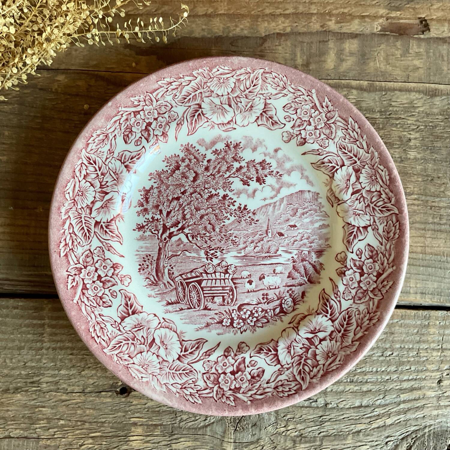 7 EIT England dessert plates