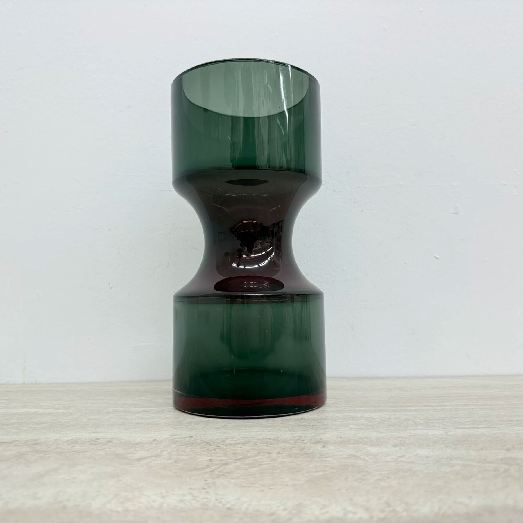 Vase Tapio Wirkkala Rosenthal Allemagne 1963. Signé T. Wirkkala modèle rare 2515.