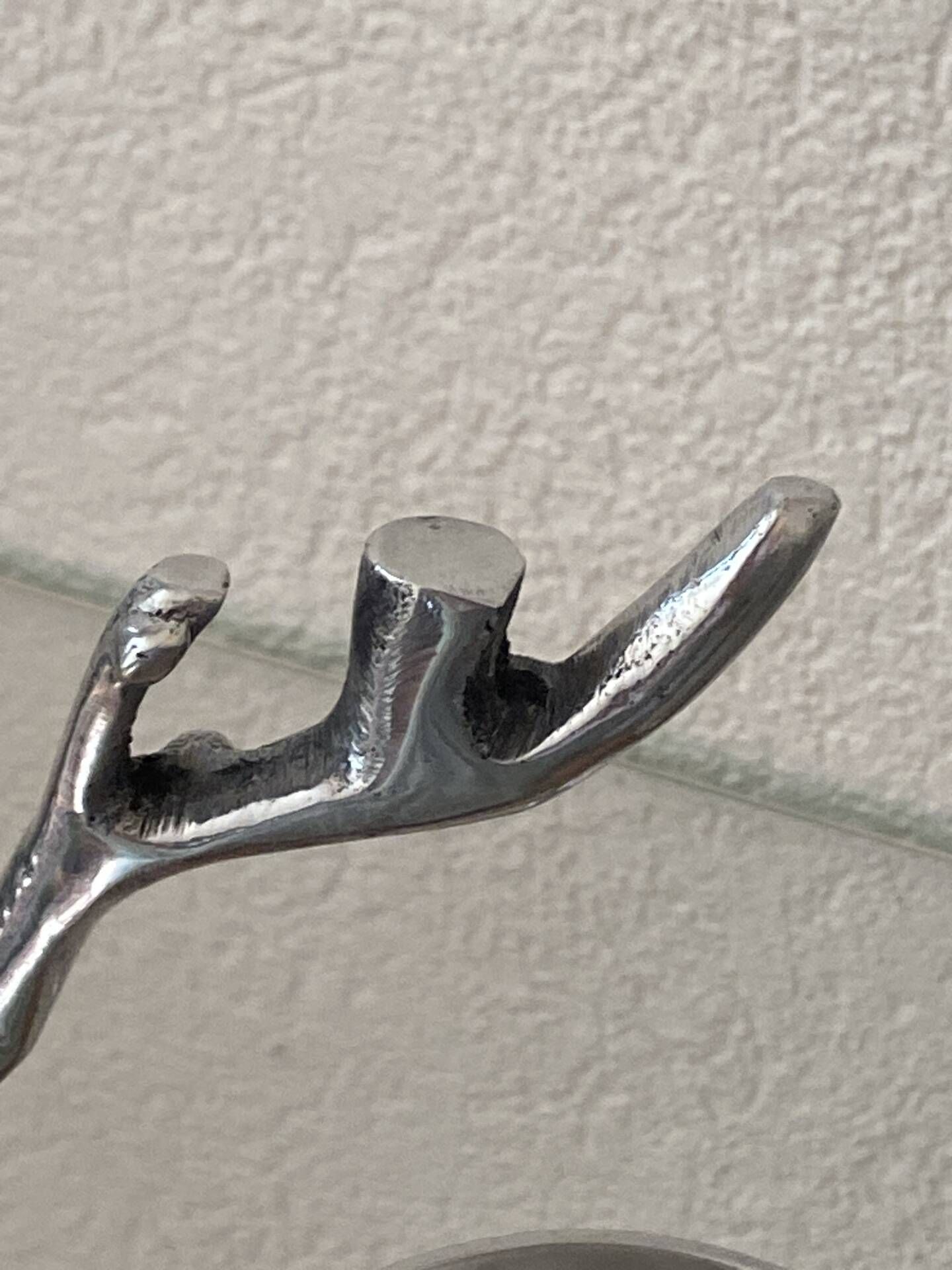 Polished aluminium servant