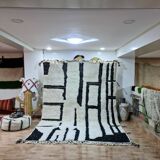 Mrirt 100% Wool Rug - Luxury and Comfort - Handmade 300x200 cm