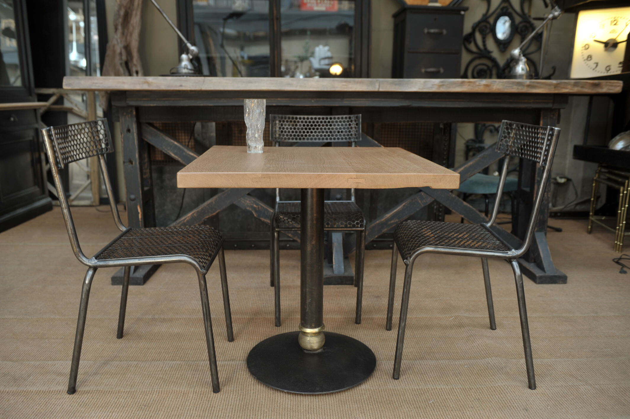 Tables de bistrot vintage 1970 métal et laiton et chêne Selency