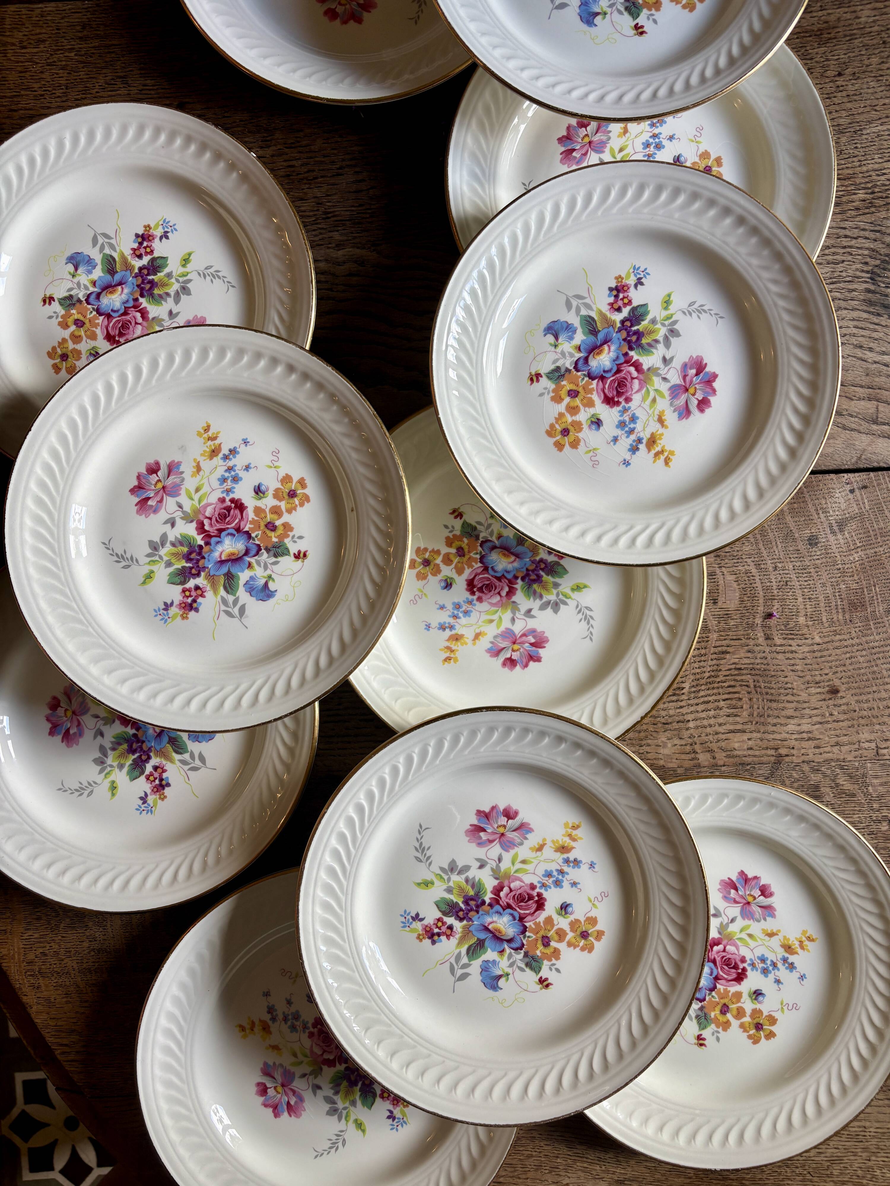 Set of 12 vintage flat plates - Fleurette by Gien