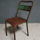 Vieille chaise verte français chaise d'usine de fer