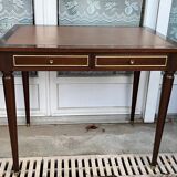 Petit bureau en bois