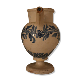 Chevrette in Nevers earthenware of xviii° period