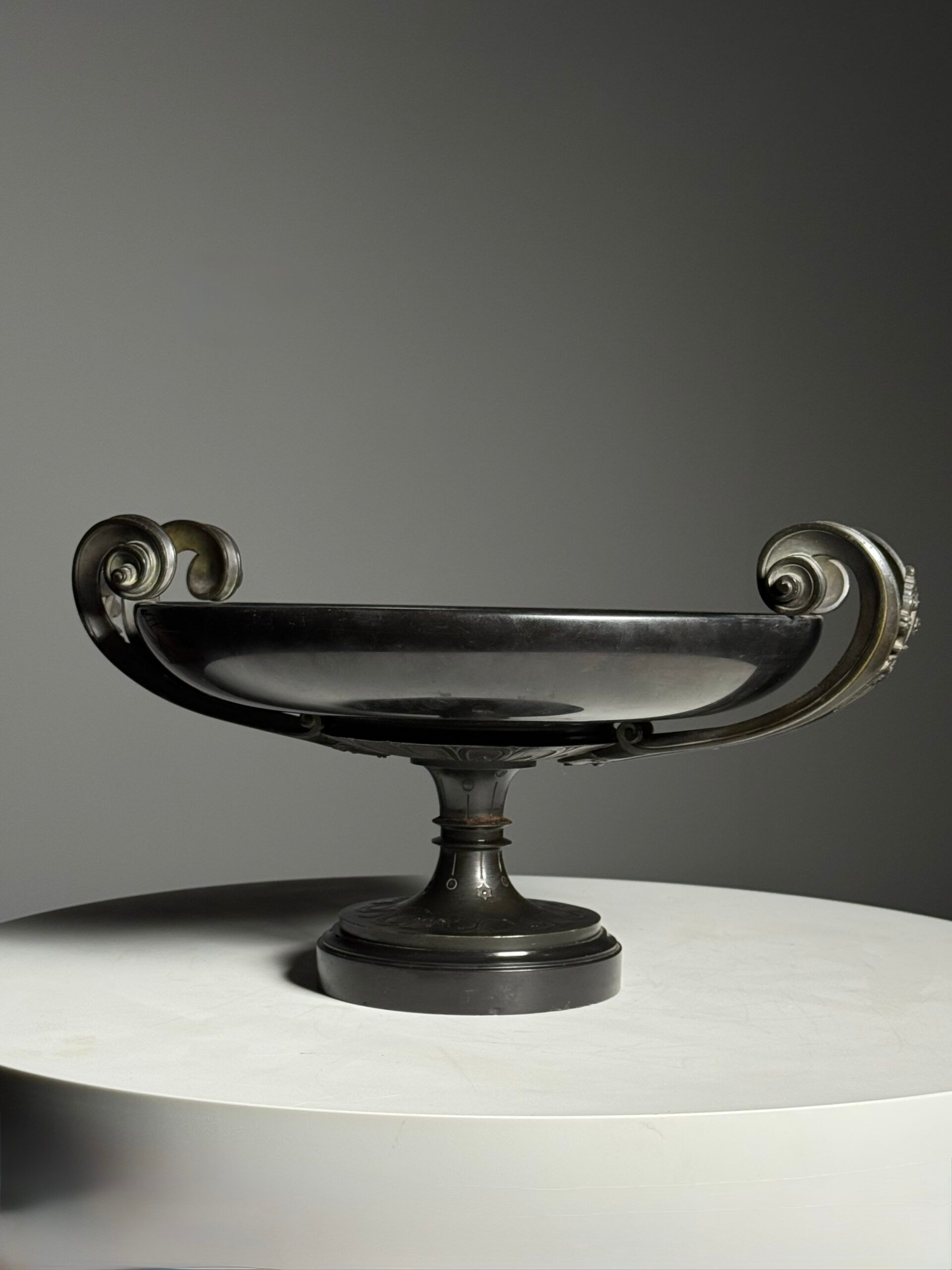 Tazza en bronze du 19ème siècle
