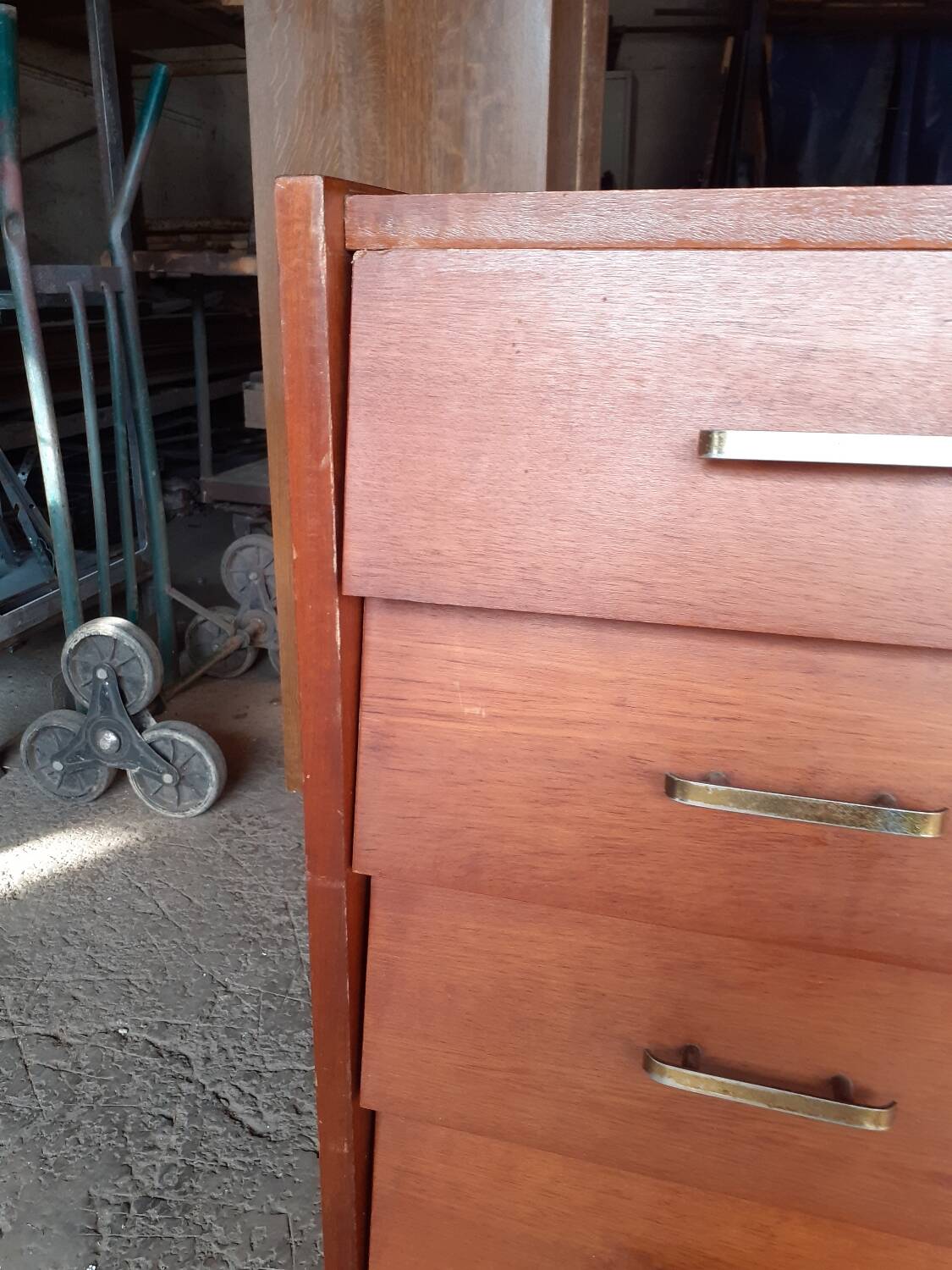 Vintage chest of drawers