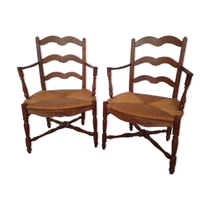2 fauteuils en bois assise paillée