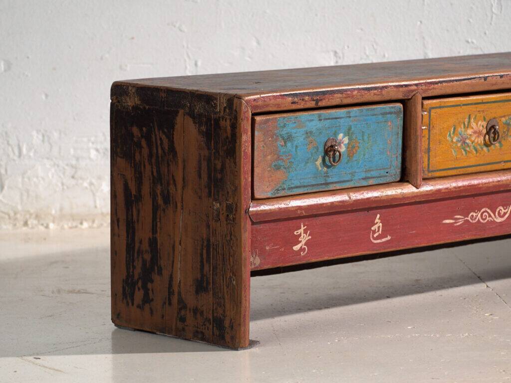 Meuble bas ancien en bois d’orme – Chine, vers 1900