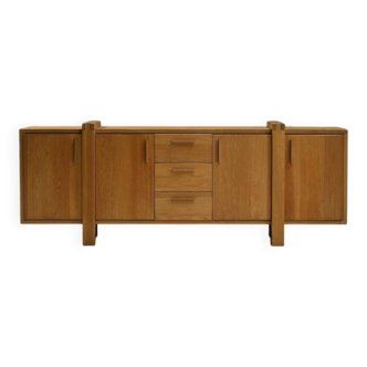 Grand buffet en chêne brutaliste, Belgique.