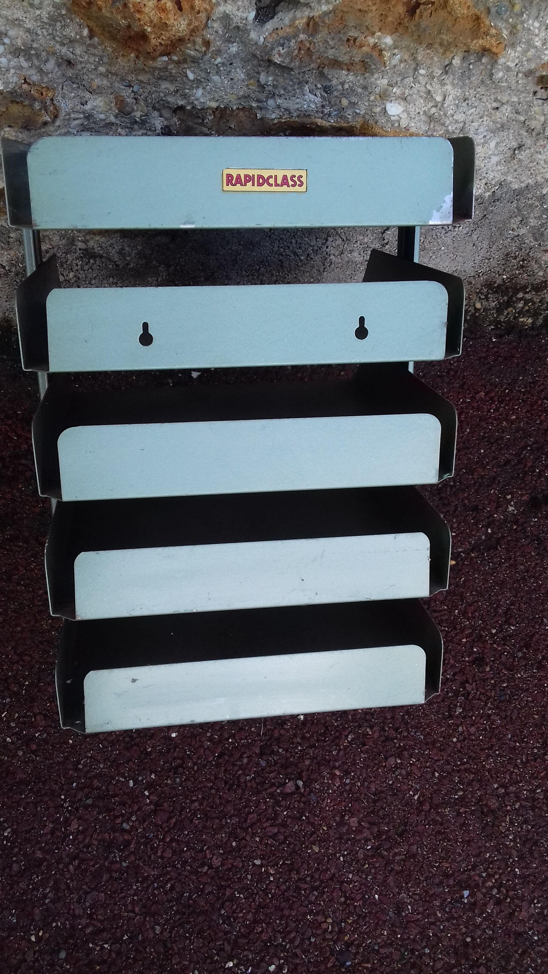 Vintage metal binder sorter
