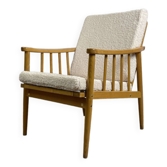 Fauteuil en chêne type scandinave retapissé, Pays de l’Est, années 70-80