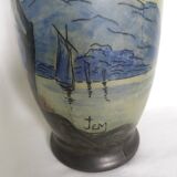 Vase au décor peint signé Jem Joseph Mure