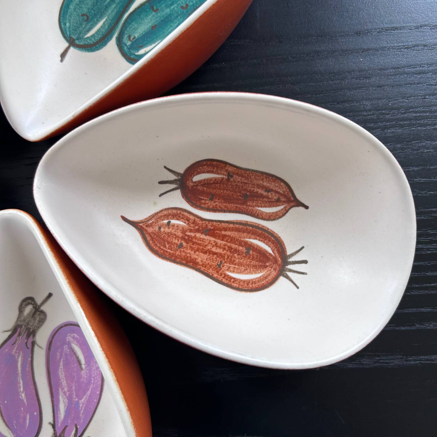 Service de 5 coupelles décor légumes