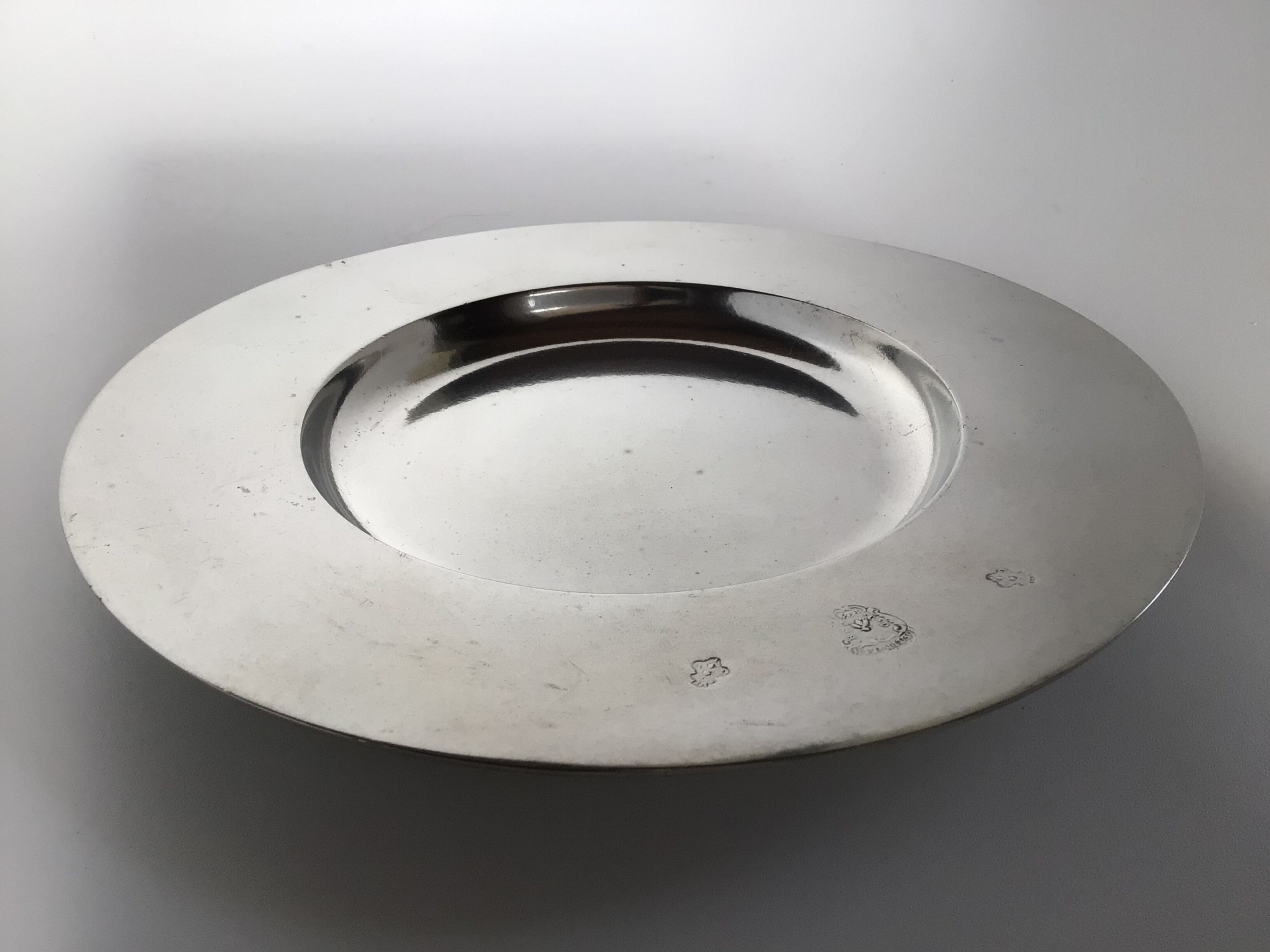 Flat plate tin fine gloss diameter 25cm