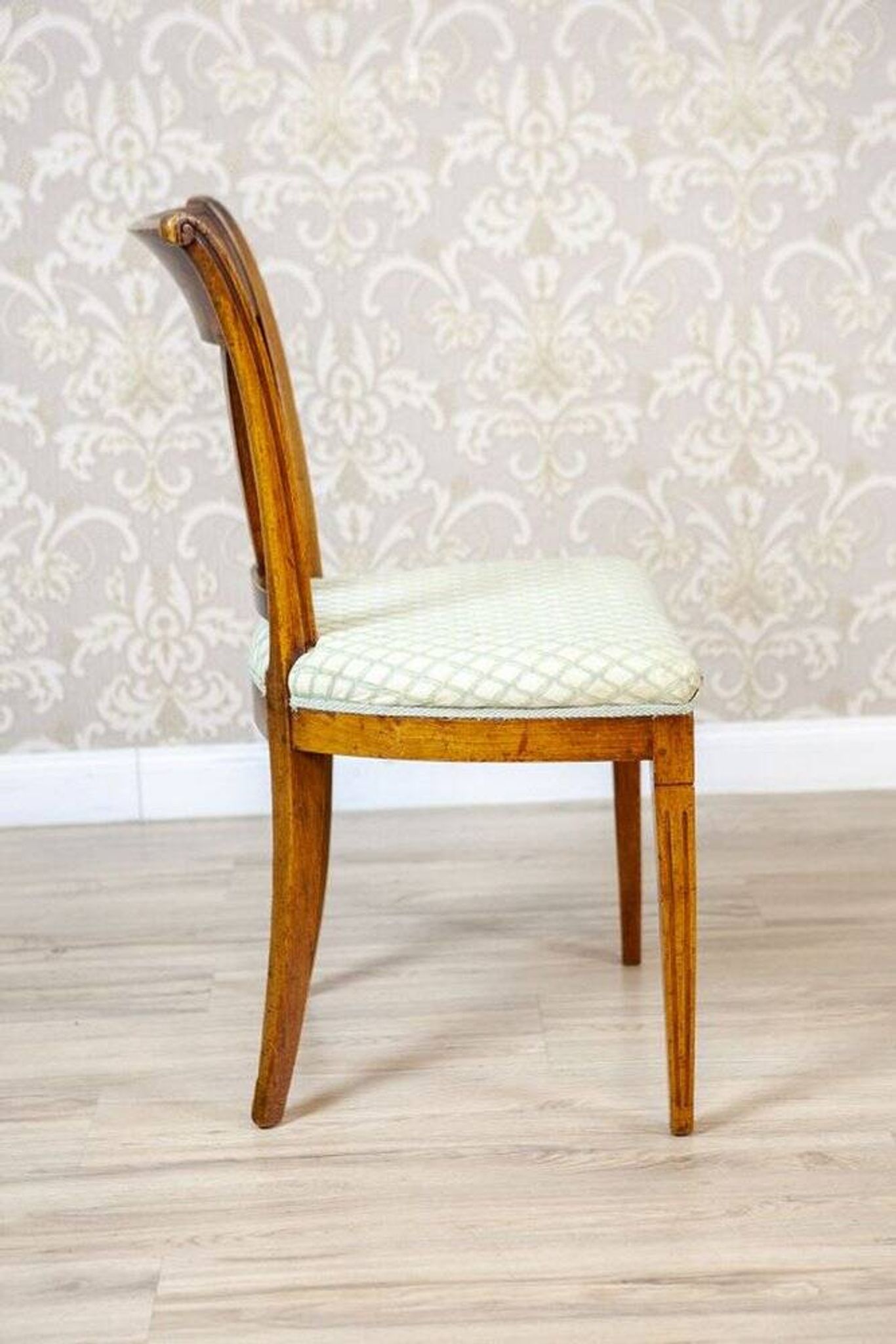 Vintage Elm Chairs in White Upholstery, 1950s, Set of 5