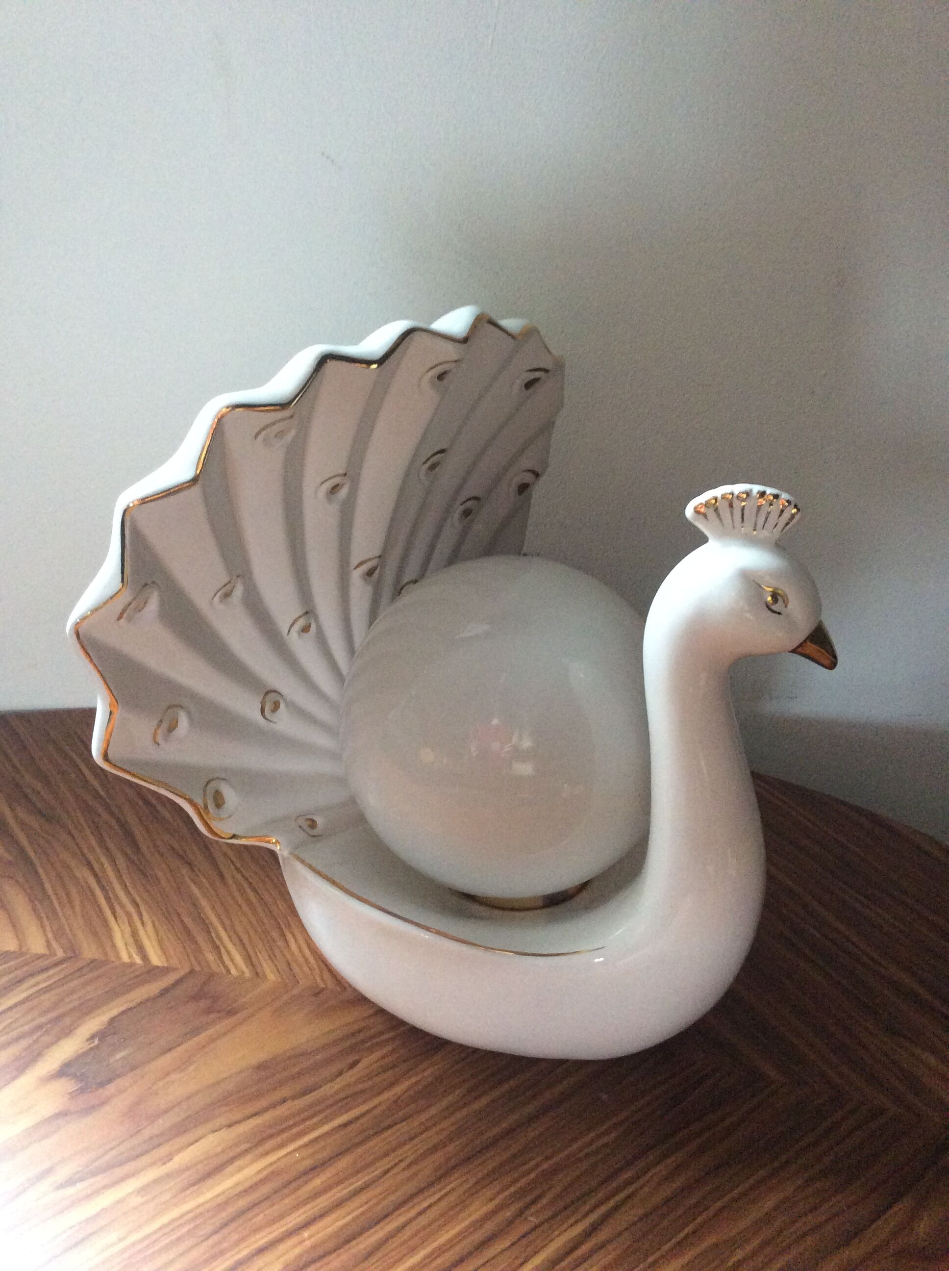 Ceramic peacock lamp 70