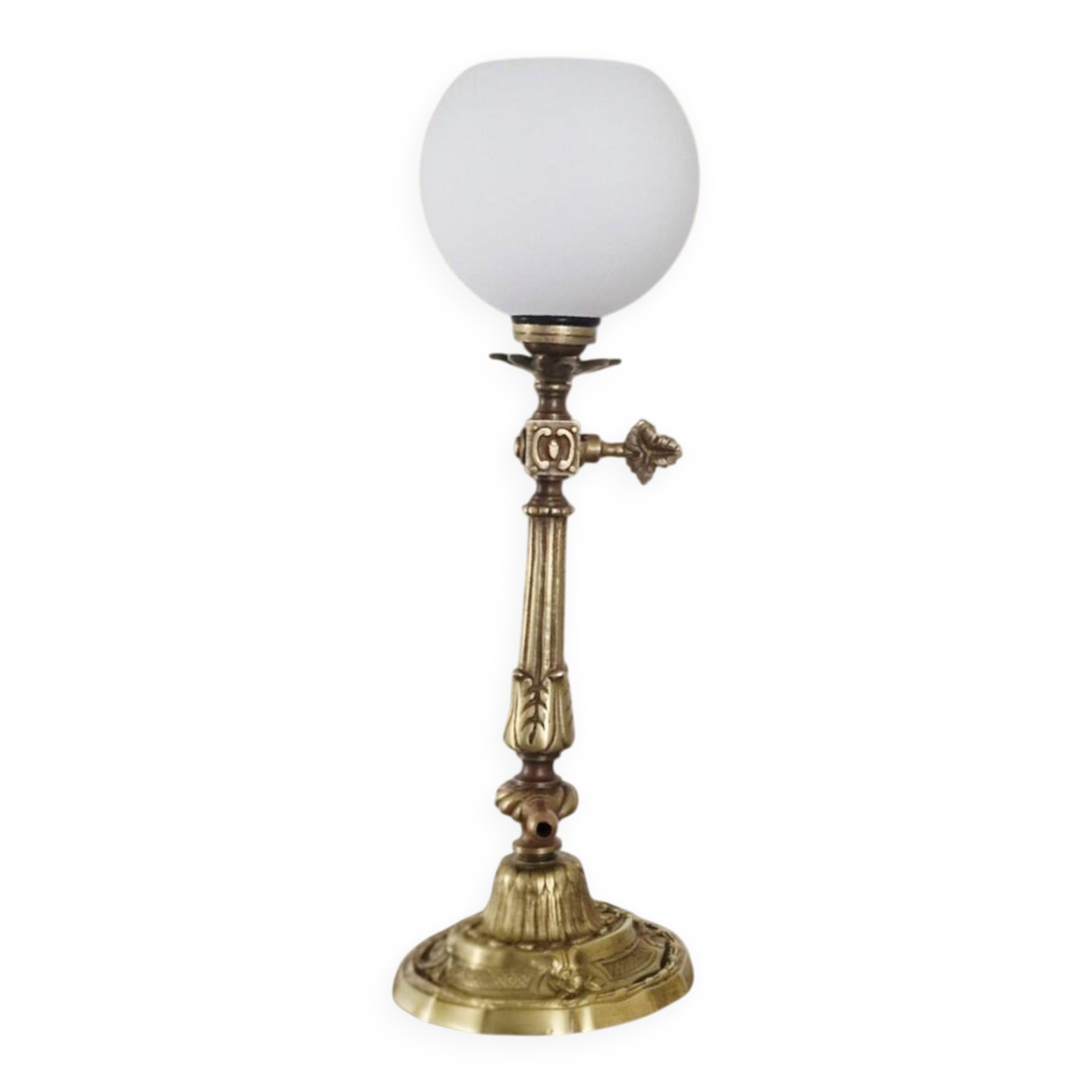 Lampe de table ancienne style Napoléon III en bronze ciselé et globe