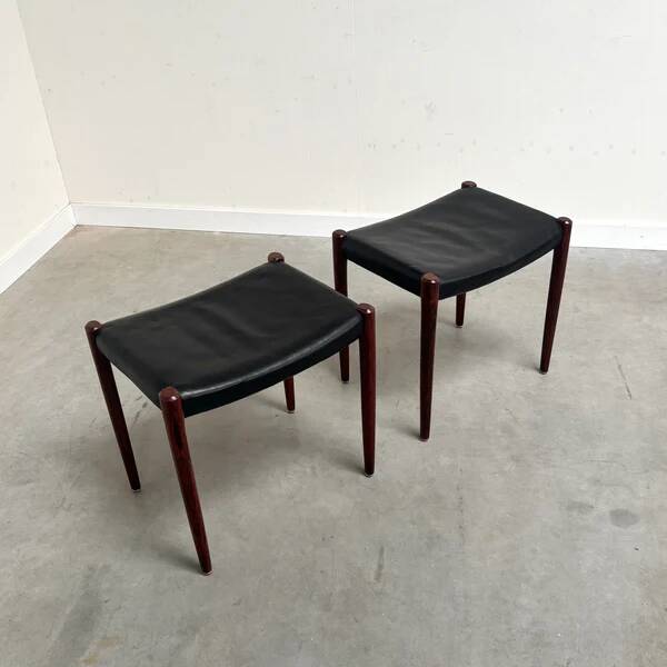 Set of Møller 80A stools, 1960s
