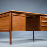 Mid-century teak freestanding desk from GV Møbler, 1960s
