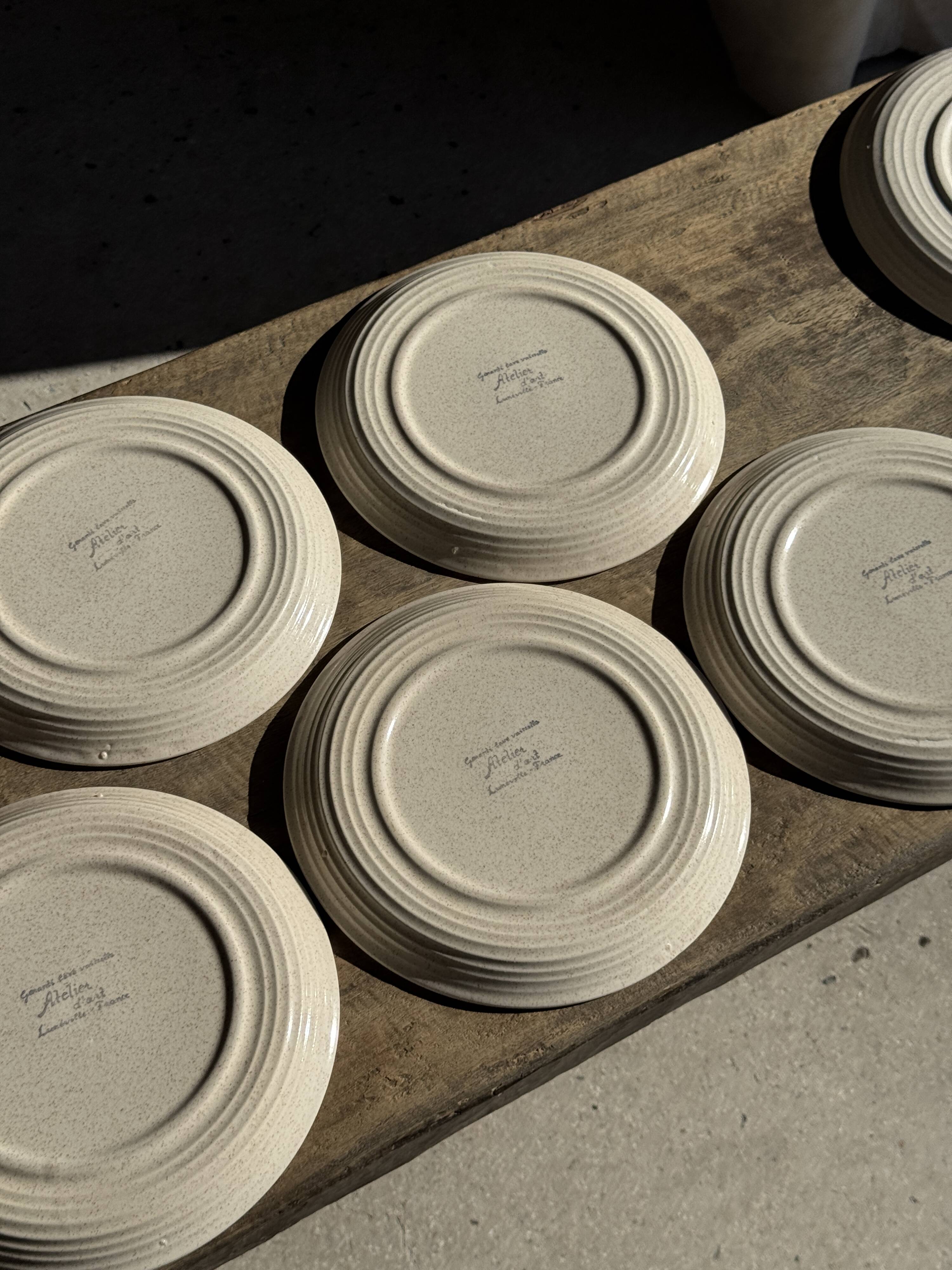 Lunéville table service Art Workshop 8 plates and 2 serving dishes