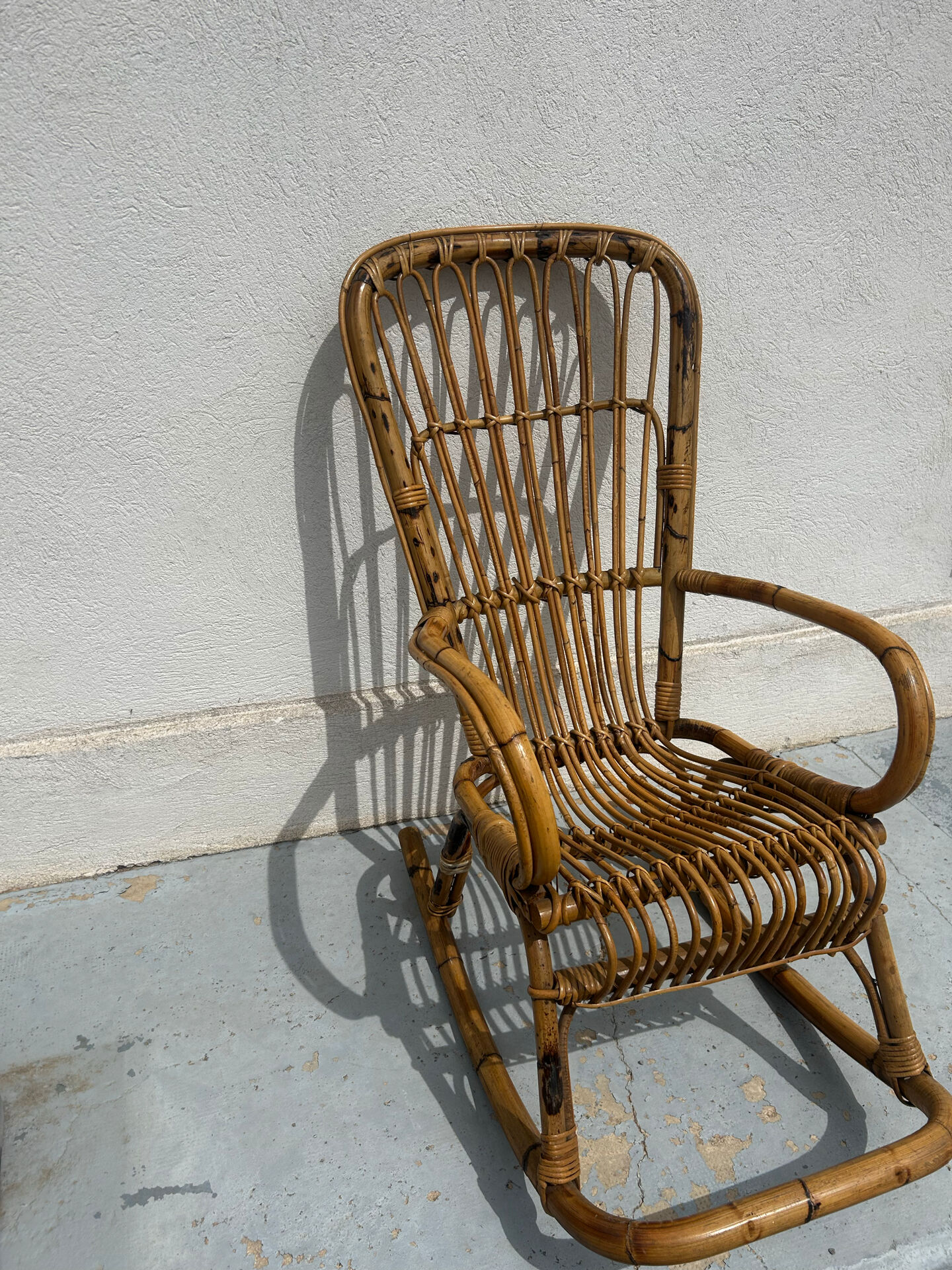 Vintage rocking chair in rattan – 1960s/70s