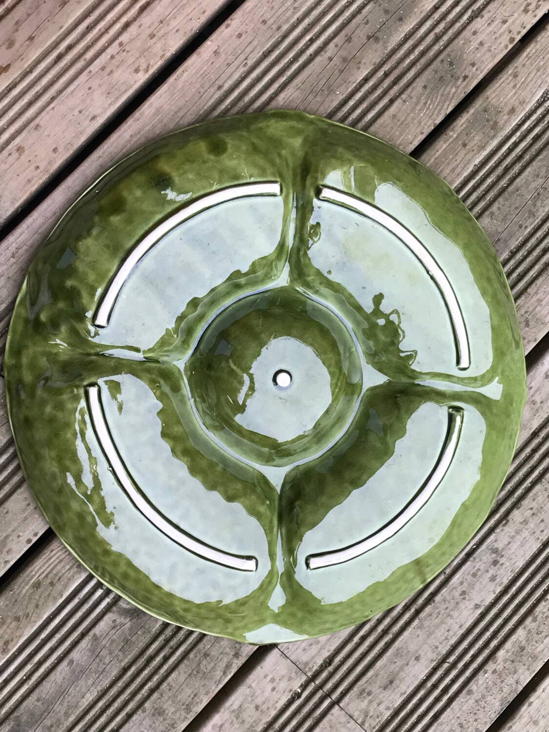 Begging dish and sunflower slip salad bowl