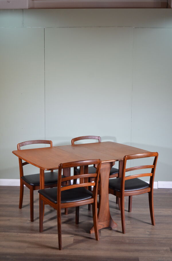 table goutte feuille table en teck et 4 chaises
