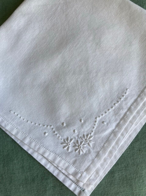 Lot de serviettes brodées