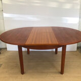Baumann teak round table