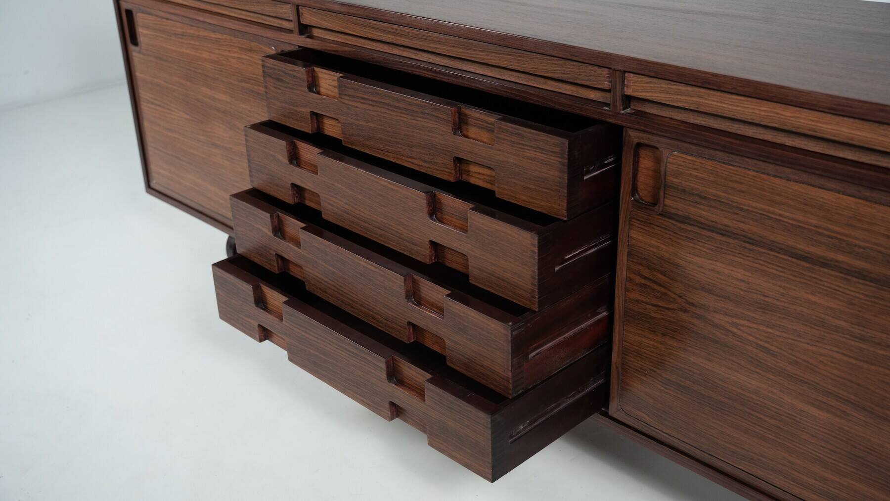 Mid-century modern sideboard by Renato Magri for Cantieri Carugati, 1960s