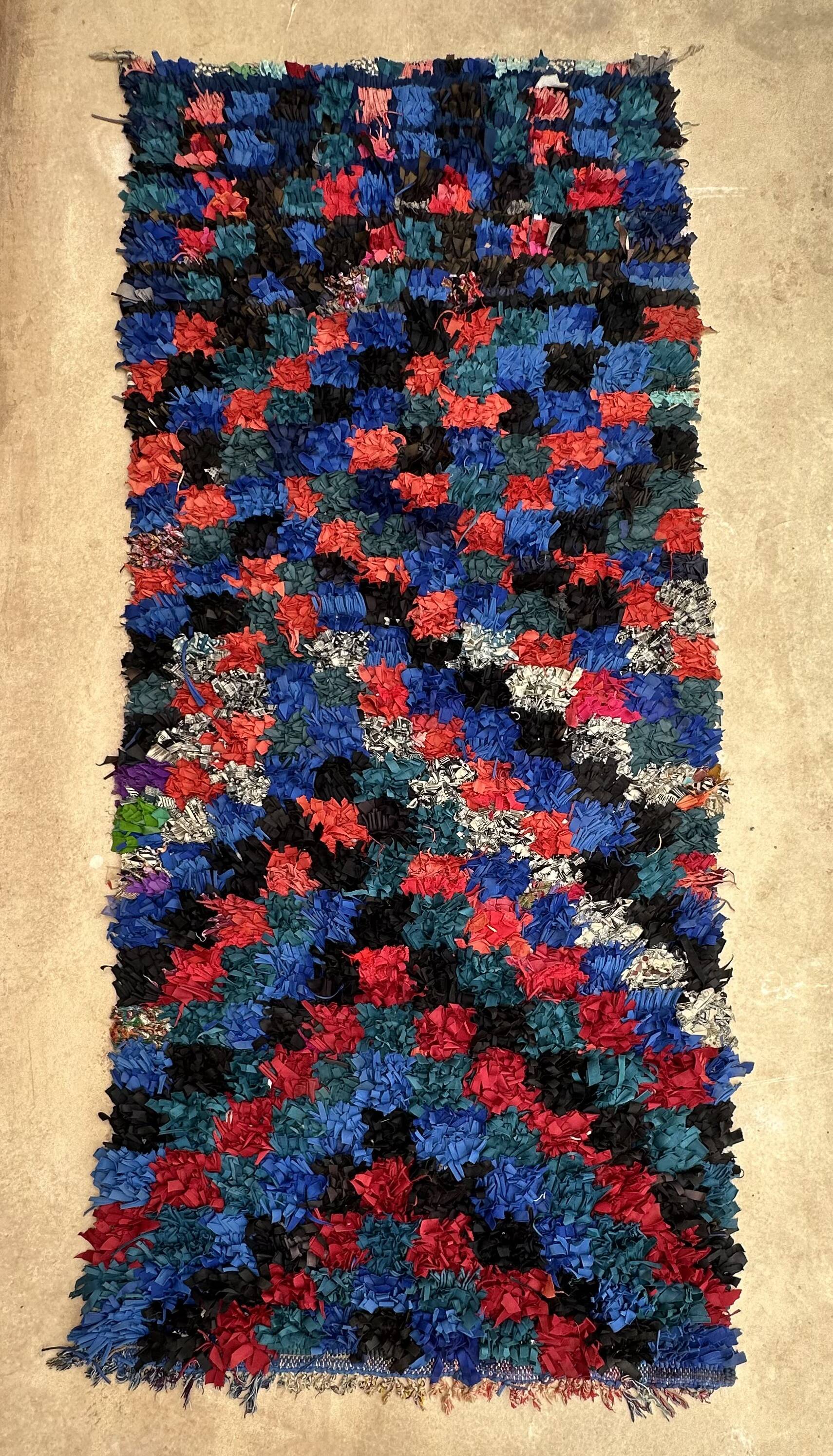 Moroccan carpet - 103 x 242 cm