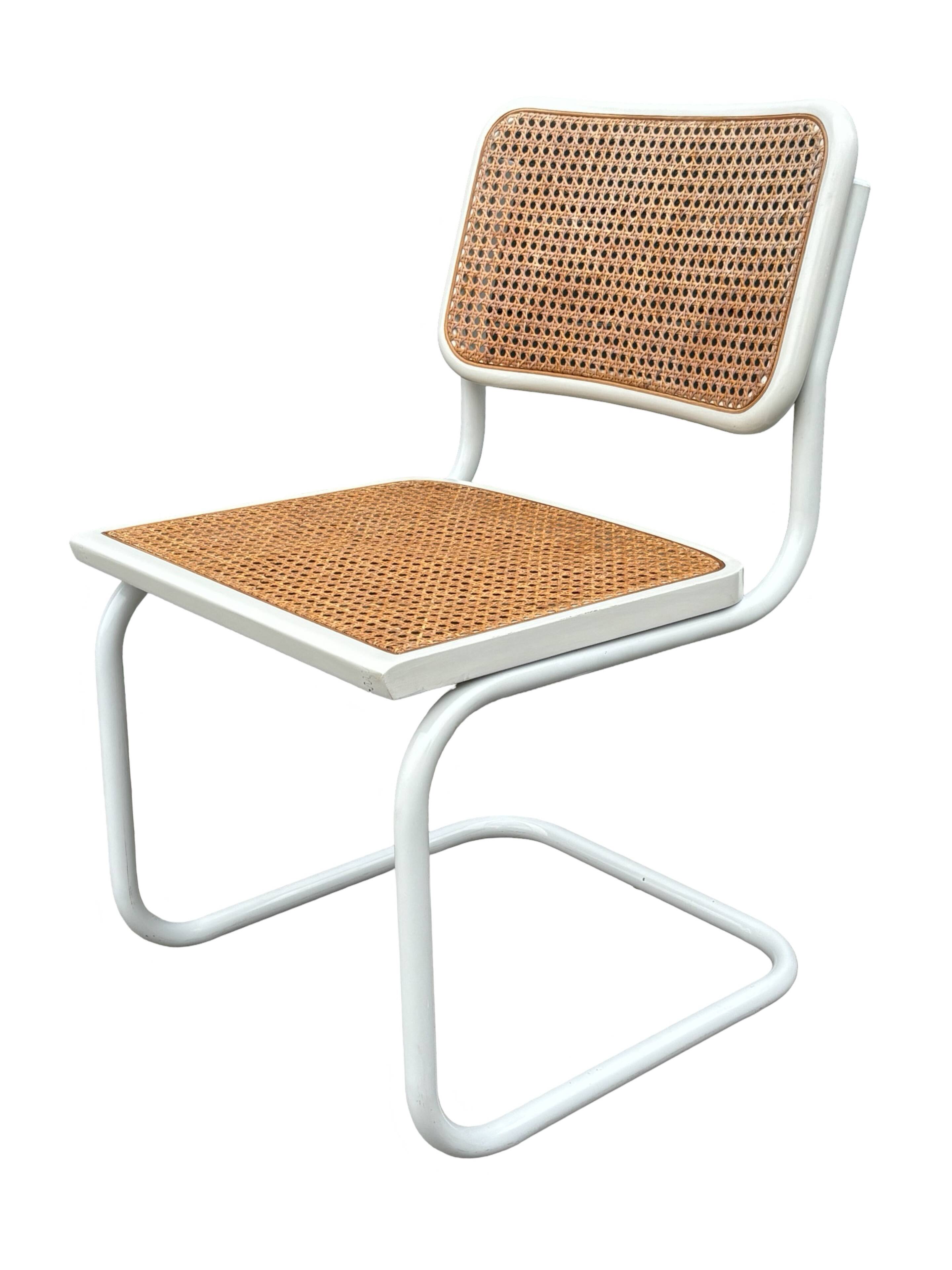 Lot de 4 chaises Cesca modèle b32 par Marcel Breuer Design