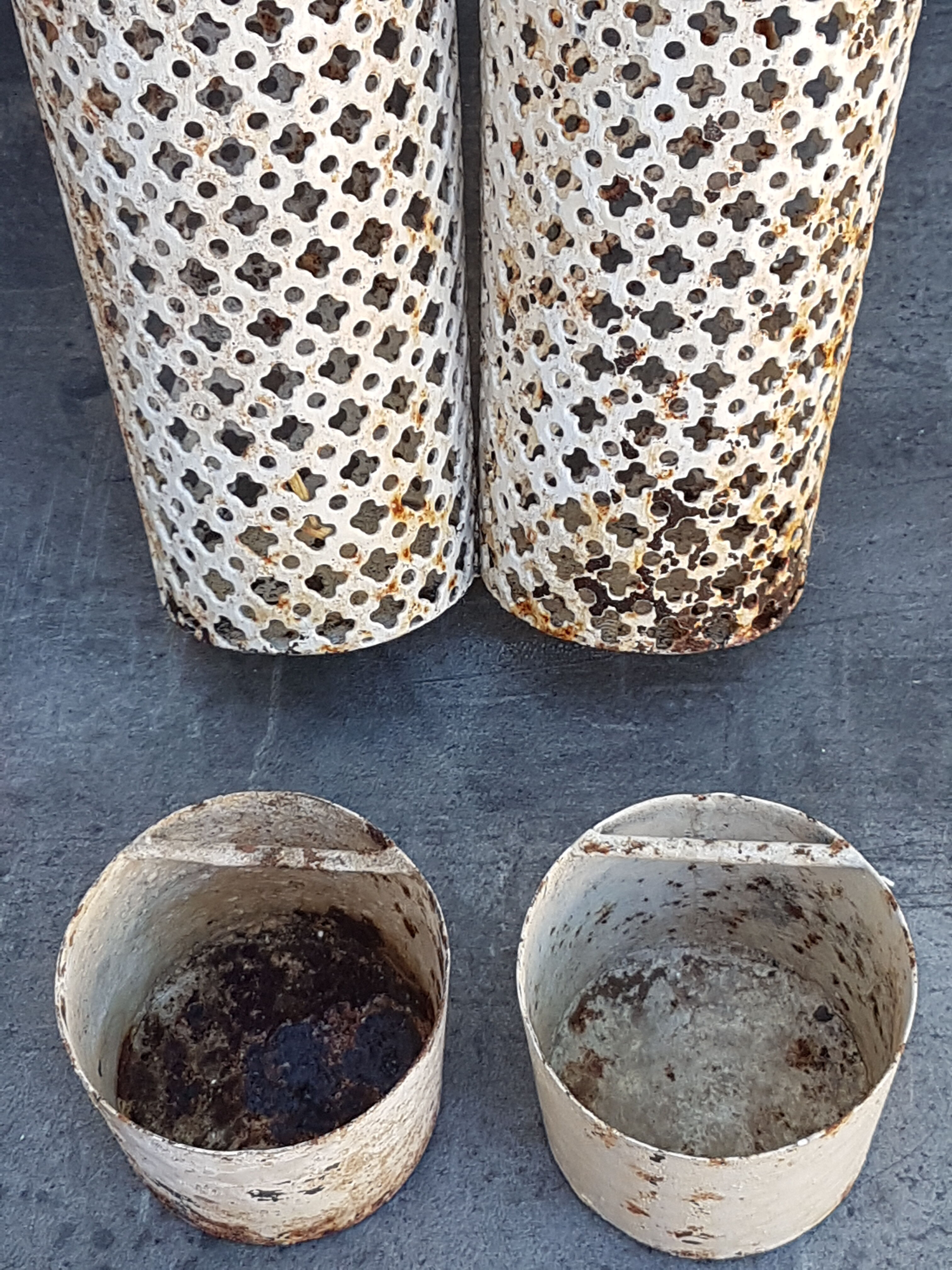 White metal double umbrella holder, Mathieu Mategot - 50s