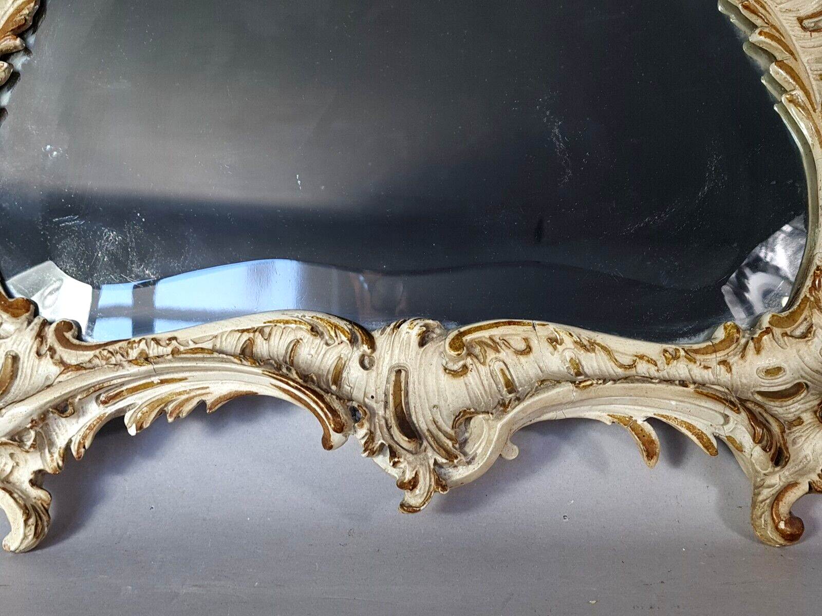 Beveled mirror late nineteenth century 61x44cm