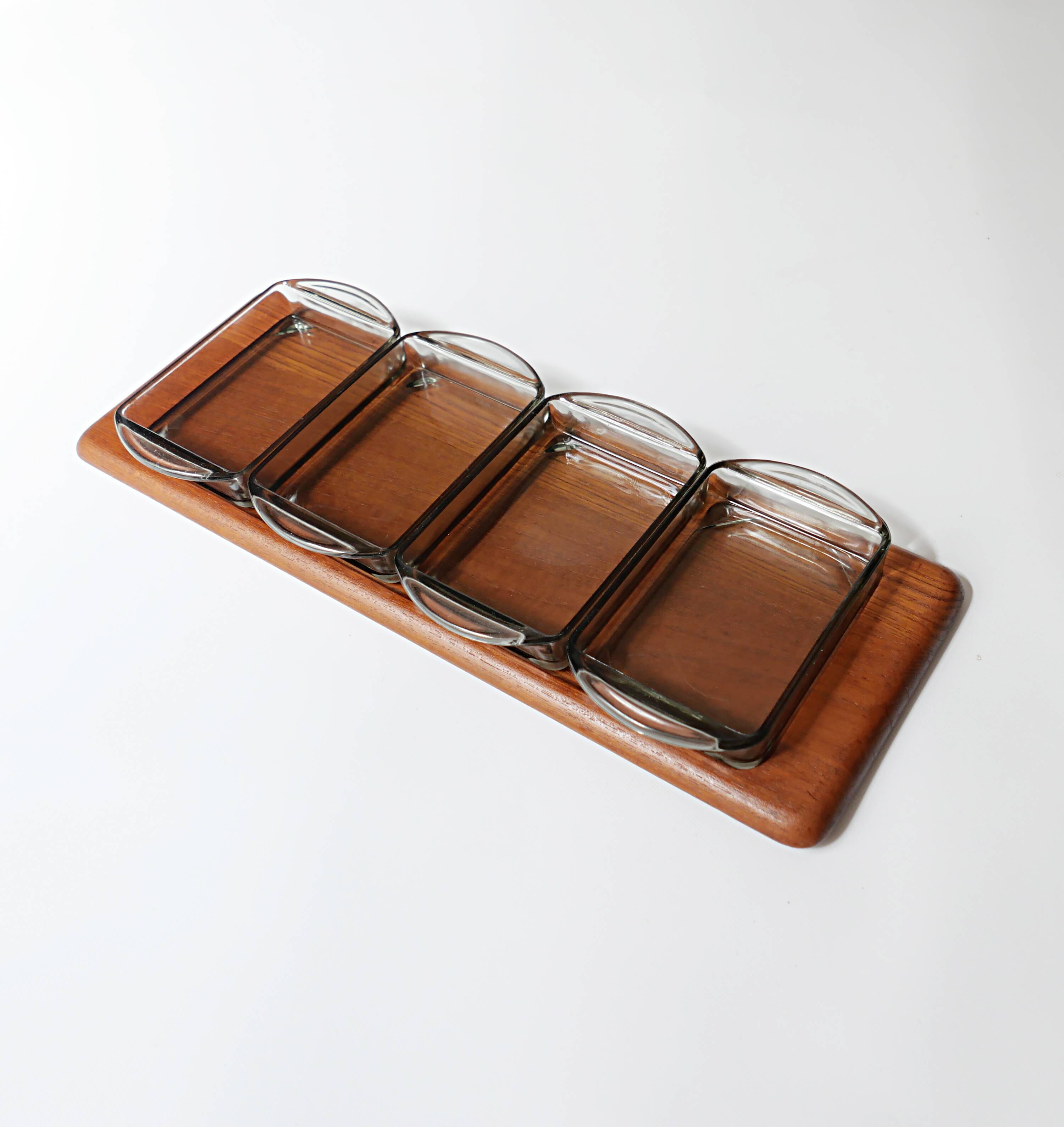 Plateau  aperitif en teck design scandinave digsmed 1960