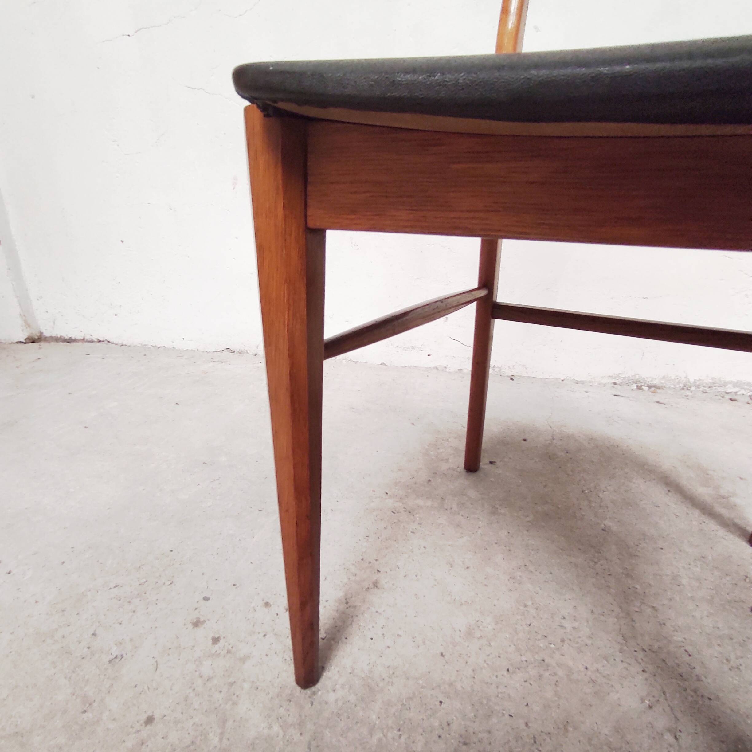 Set of 4 Scandinavian chairs, 1960