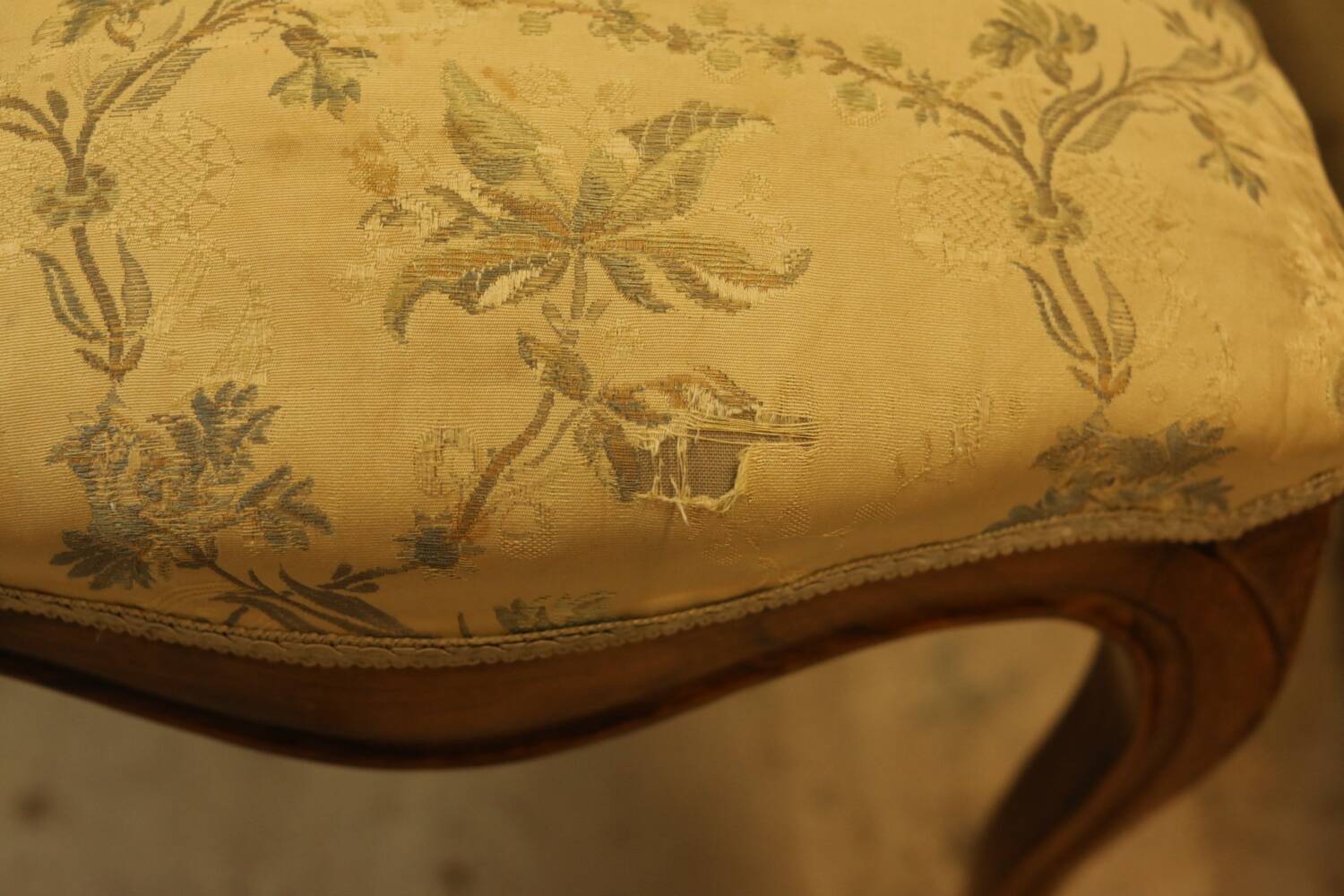 Set of 5 antique Louis-Philippe style chairs – 19th century